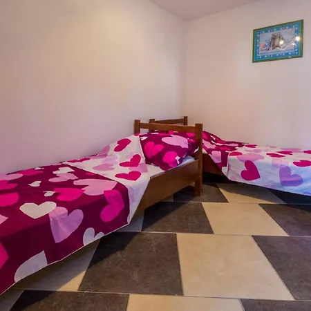度假居 Fuer 5 Personen Ca 75 Qm In Crikvenica, Kvarner Bucht Und Umgebung 茨里克韦尼察